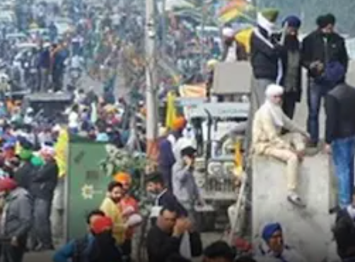 किसानों की नई रणनीति को देखते हुए सरकार ने इंटरनेट बंद किसानों की नई रणनीति को देखते हुए सरकार ने इंटरनेट बंद