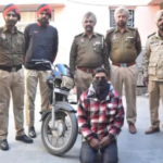 कमिश्नरेट पुलिस ने चोरी की एक मोटरसाइकिल समेत एक को किया गिरफ्तार कमिश्नरेट पुलिस ने चोरी की एक मोटरसाइकिल समेत एक को किया गिरफ्तार