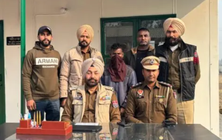 देहात पुलिस ने आदमपुर में हुई हत्या के मामले को 24 घंटे के भीतर सुलझा देहात पुलिस ने आदमपुर में हुई हत्या के मामले को 24 घंटे के भीतर सुलझा