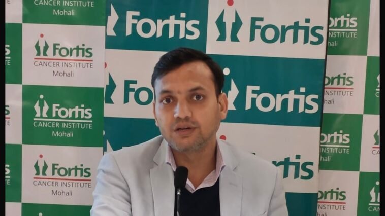 फोर्टिस मोहाली में रोबोट ऐडेड सर्जरी के माध्यम से 79 वर्षीय महिला का स्टेज 3 टॉन्सिल कैंसर सफलतापूर्वक इलाज किया गया