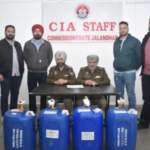 गुप्त सूचना पर 30 पेटी अवैध शराब बरामद आरोपीयो को किया काबू