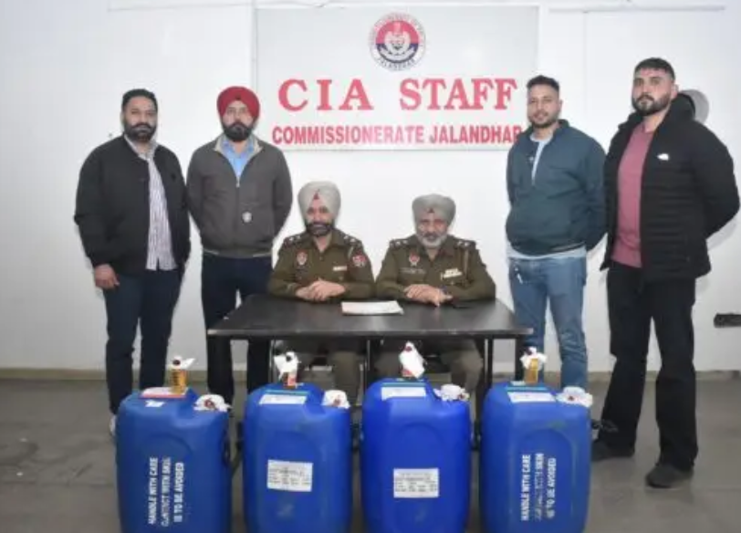 गुप्त सूचना पर 30 पेटी अवैध शराब बरामद आरोपीयो को किया काबू