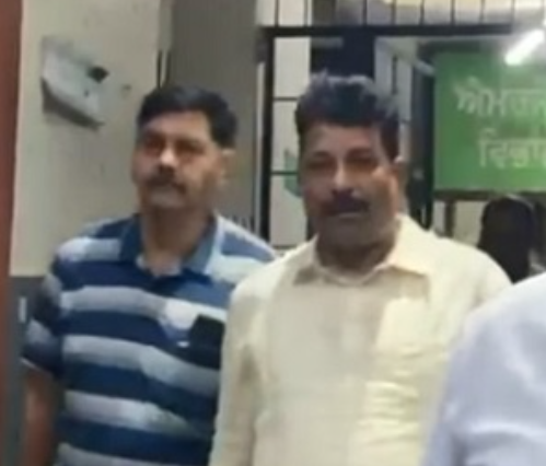 विधायक रमन अरोड़ा की बढ़ी मुश्किलें