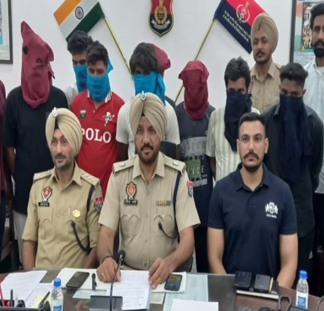 पुलिस के हाथ बड़ी सफलता पुलिस के हाथ बड़ी सफलता