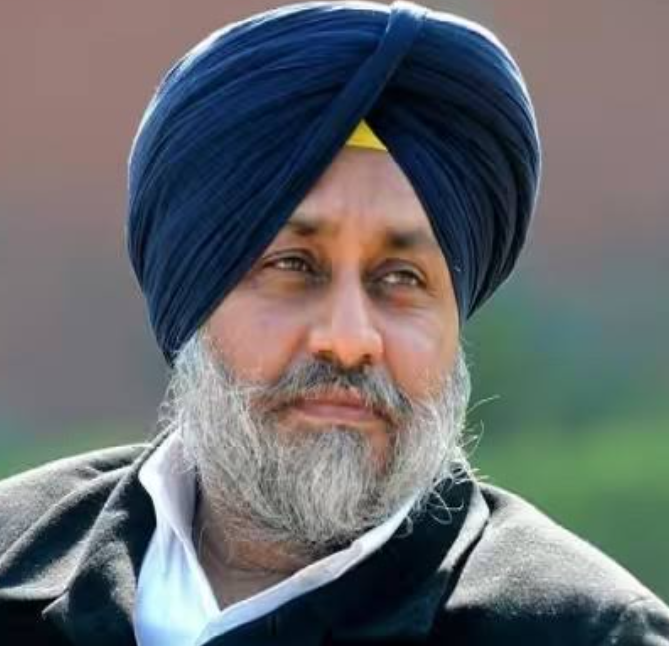 पुलिस हिरासत में अकाली नेता सुखबीर सिंह बादल