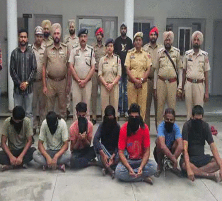 फगवाड़ा के ‘गौमांस फैक्टरी मामले’ में 8 आरोपी गिरफ्तार फगवाड़ा के ‘गौमांस फैक्टरी मामले’ में 8 आरोपी गिरफ्तार