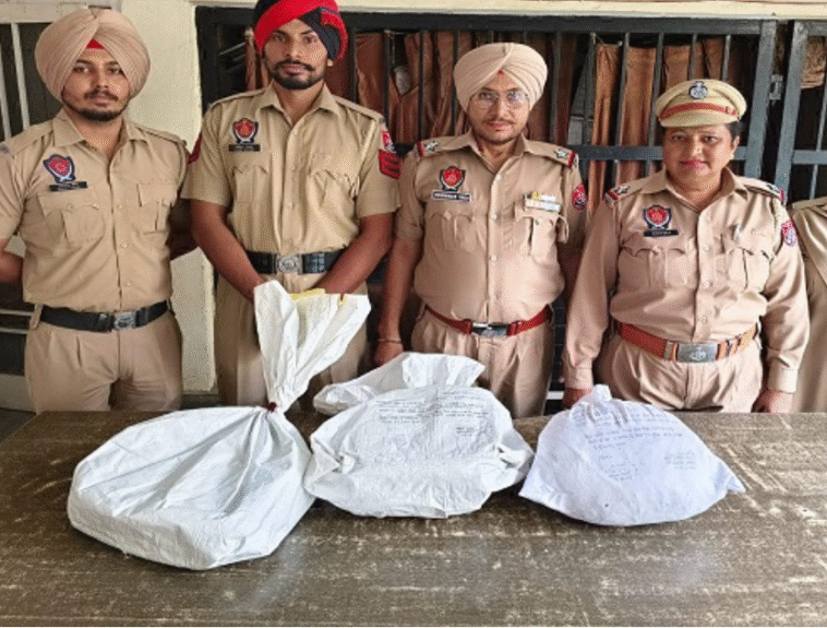 जालंधर गांजा सप्लाई करने वाली लेडी गैंग का पर्दाफाश जालंधर गांजा सप्लाई करने वाली लेडी गैंग का पर्दाफाश