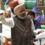 पंजाब विधानसभा में भारी हंगामा पंजाब विधानसभा में भारी हंगामा