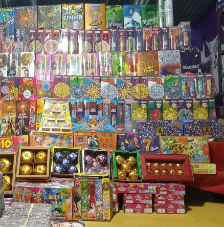 दीपावली में पटाखा मार्केट में मंदी