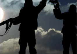 हैंड ग्रेनेड के साथ 3 आतंकी गिरफ्तार