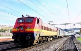 कड़ाके की ठंड में रेल यात्री परेशान