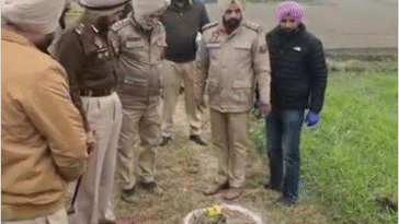 पुलिस और बदमाशों के बीच ताबड़तोड़ गोलियां