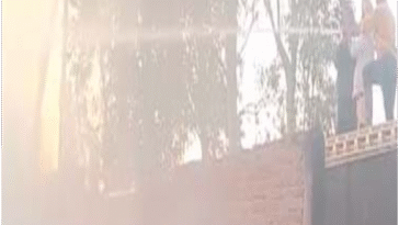 Jalandhar : रिहायशी इलाके में गोदाम में भीषण आग