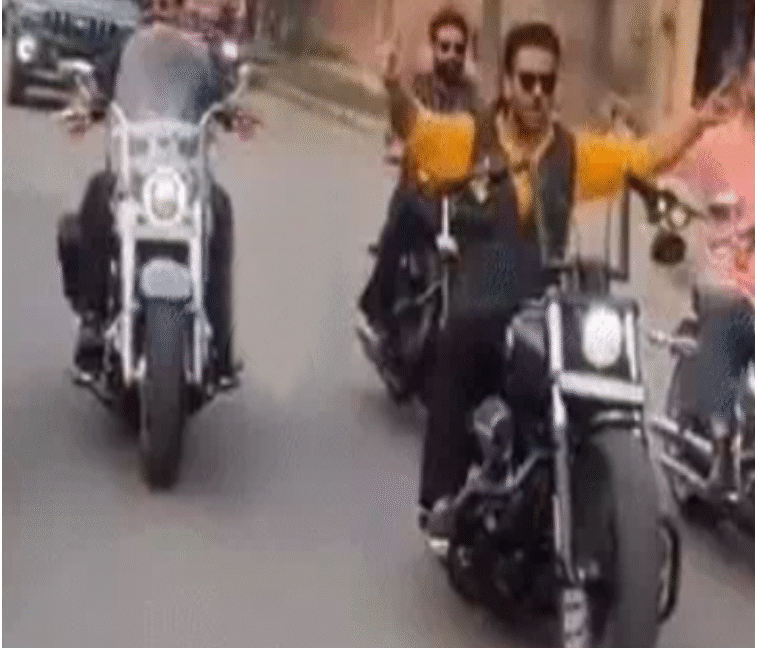 सिंगर मनकीरत औलख एक बार फिर विवादों में