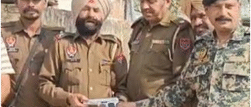 स्कूल में ड्रोन से गिराए पिस्टल व गोलियां