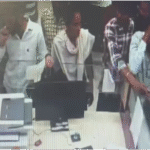 PNB बैंक में दिन-दहाड़े वारदात PNB बैंक में दिन-दहाड़े वारदात