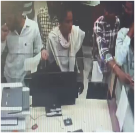 PNB बैंक में दिन-दहाड़े वारदात