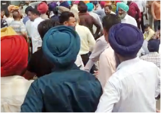 पंजाब सरकार के खिलाफ जमकर हो रही नारेबाजी