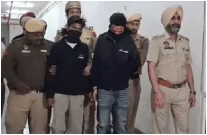 AK-47 समेत कई हथियार बरामद