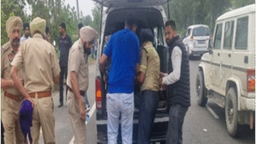 जालंधर-पठानकोट हाईवे पर टिप्पर ने बाइक सवार को कुचला