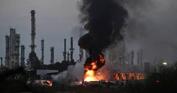 ईरान-इसराईल टकराव के बीच पाकिस्तान की हालत खराब