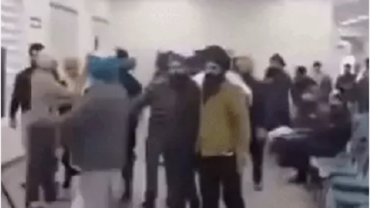 Canada के गुरुद्वारा साहिब में गरमाया माहौल