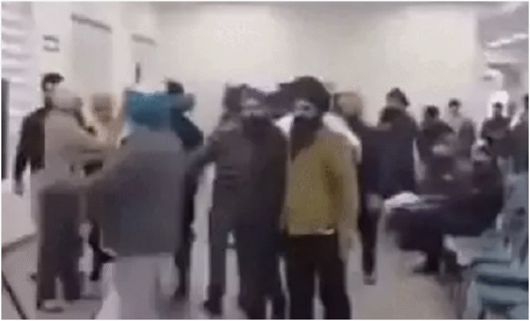 Canada के गुरुद्वारा साहिब में गरमाया माहौल Canada के गुरुद्वारा साहिब में गरमाया माहौल