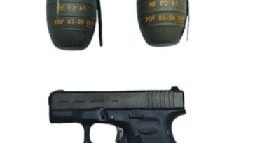 2 ग्रेनेड और पिस्तौल के साथ 3 आरोपी गिरफ्तार