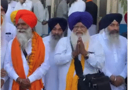 बैसाखी पर पाकिस्तान रवाना हुआ श्रद्धालुओं का जत्था