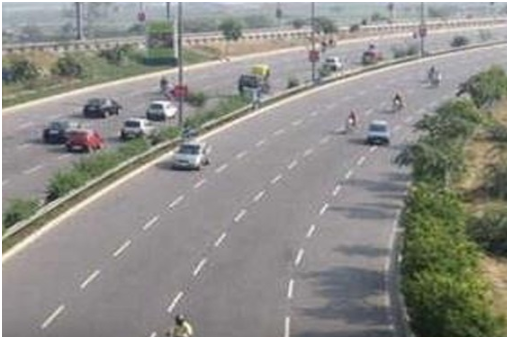 किसानों ने नेशनल हाईवे और टोल प्लाजा बंद करने की चेतावनी