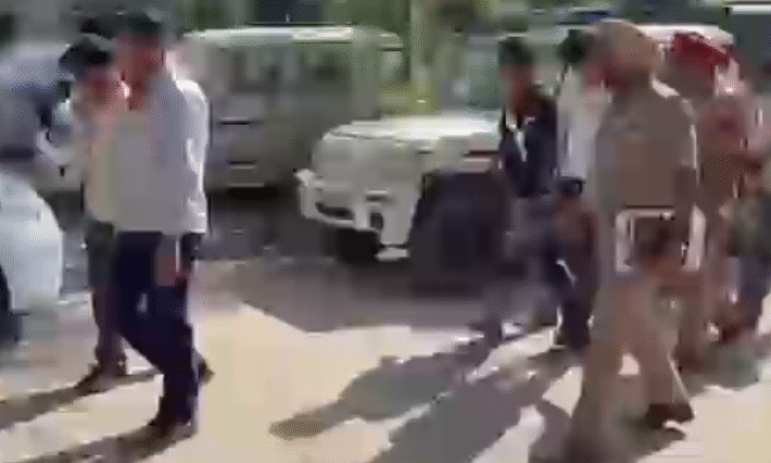 जालंधर में कॉलेज बस पर हमला