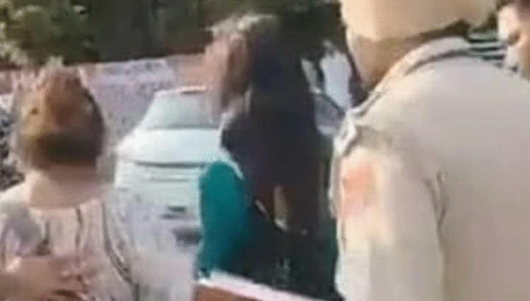 Jalandhar: फुटबॉल चौक पर दो महिलाओं ने पी फिनायल