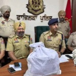 बॉर्डर पर पुलिस-BSF की बड़ी कार्रवाई बॉर्डर पर पुलिस-BSF की बड़ी कार्रवाई