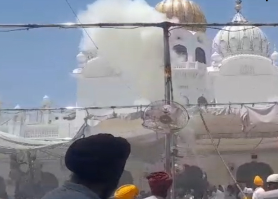 Amritsar के गुरुद्वारा साहिब में लगी आग