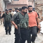जम्मू में हेरोइन सप्लाई करने वाला पंजाब में गिरफ्तार जम्मू में हेरोइन सप्लाई करने वाला पंजाब में गिरफ्तार